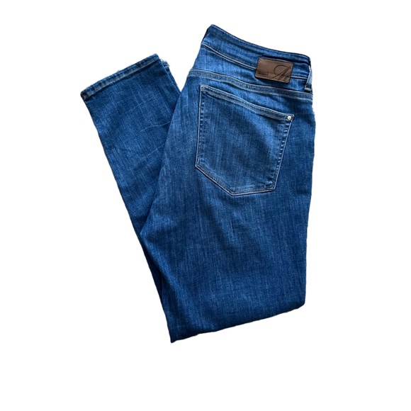 Mavi Kathleen High Rise Slim Boyfriend Jeans in Medium Blue Wash Size 31 - Picture 13 of 13